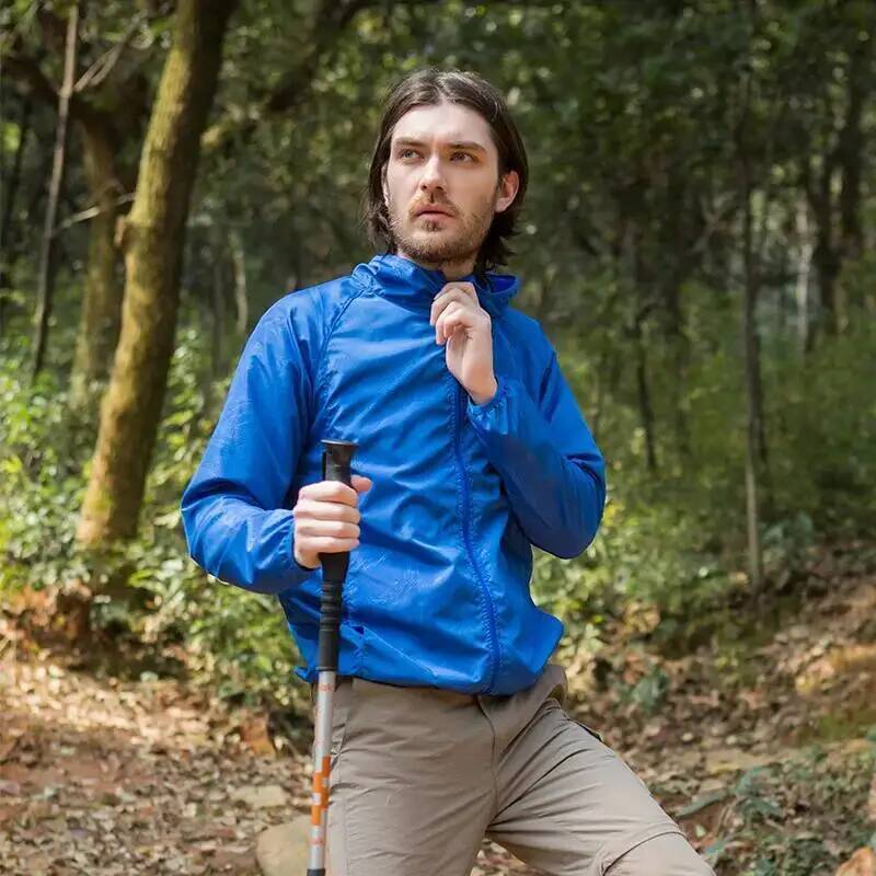 Giacca Impermeabile Unisex, An - Camping Cooking Windbreak recensione e prezzo